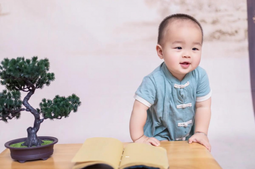 辽宁宝宝脸上小白点